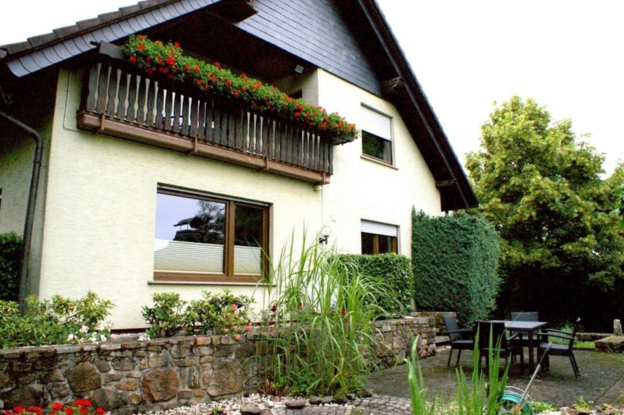 Haus "Zwischen Den Waeldern" Apartment Allenbach Екстериор снимка